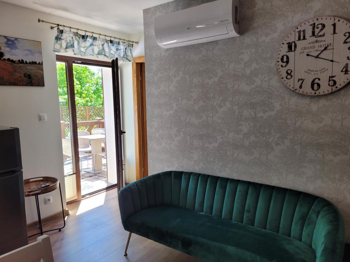 Apartamenty Komarno 46 Jacuzzi&Sauna ภายนอก รูปภาพ