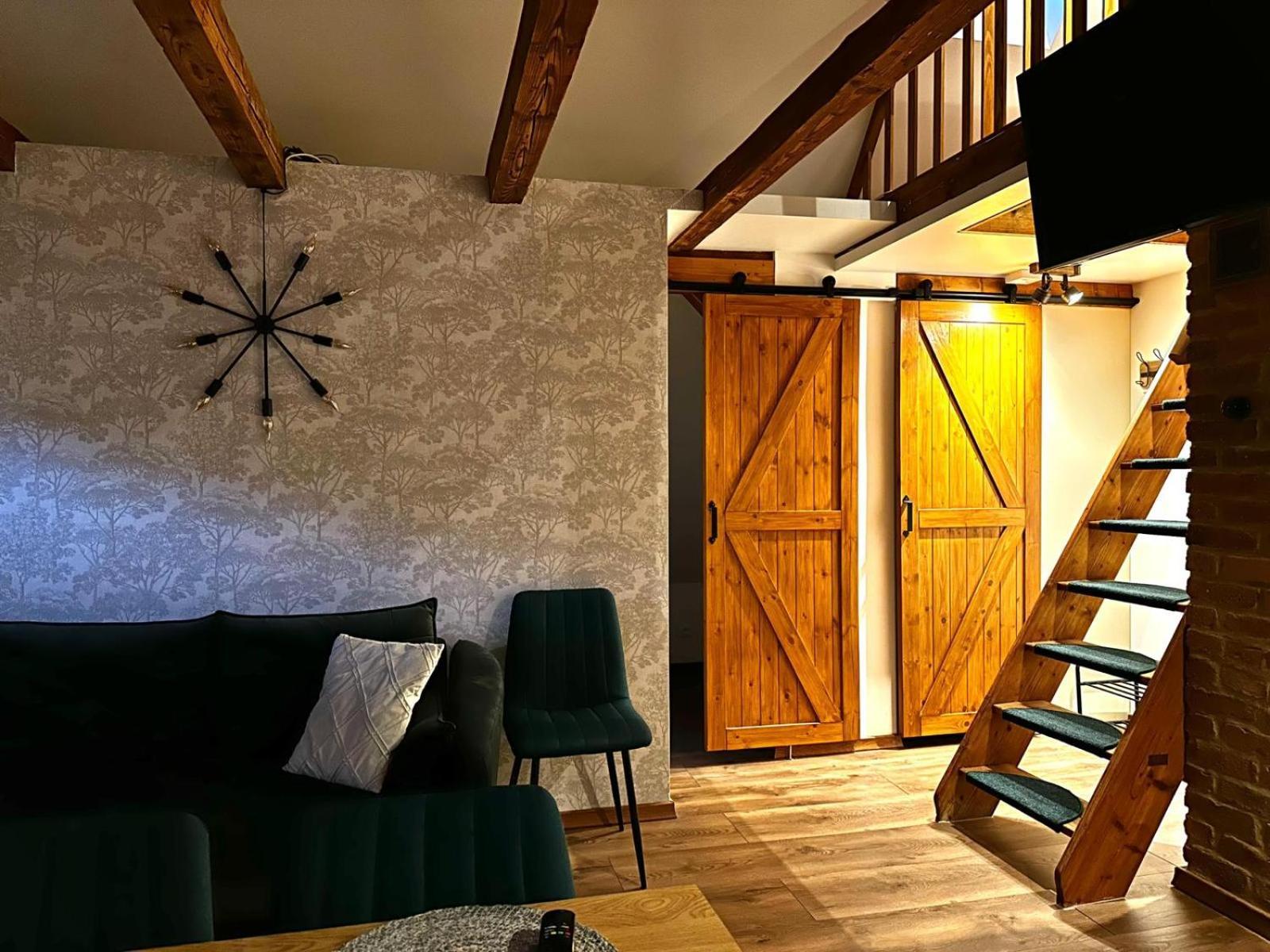 Apartamenty Komarno 46 Jacuzzi&Sauna ภายนอก รูปภาพ