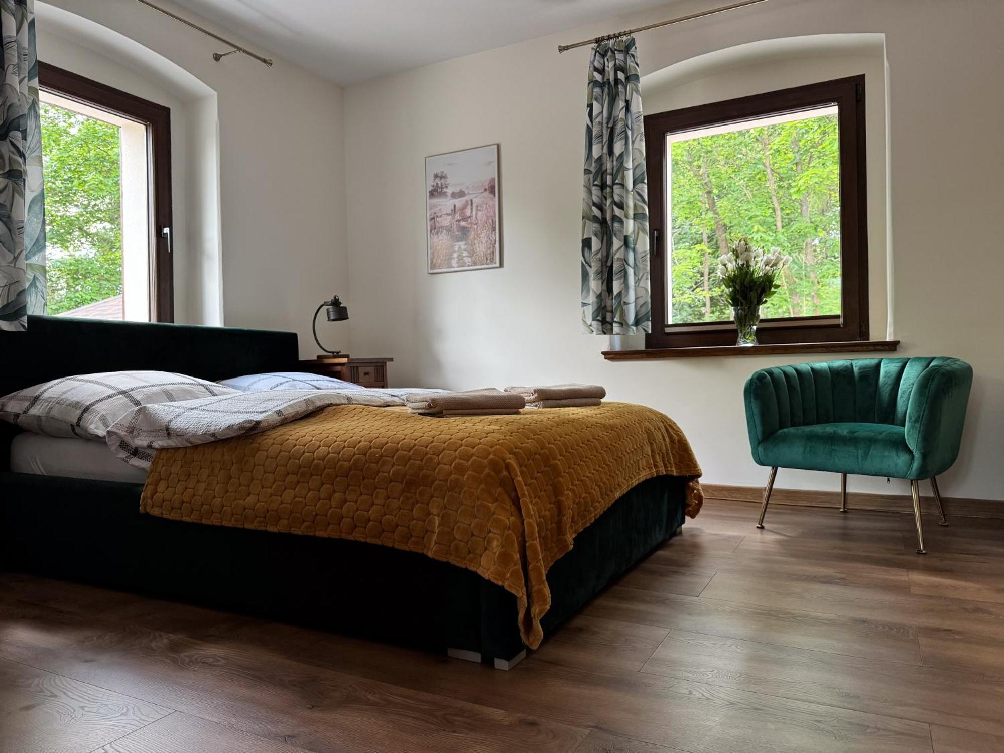Apartamenty Komarno 46 Jacuzzi&Sauna ภายนอก รูปภาพ